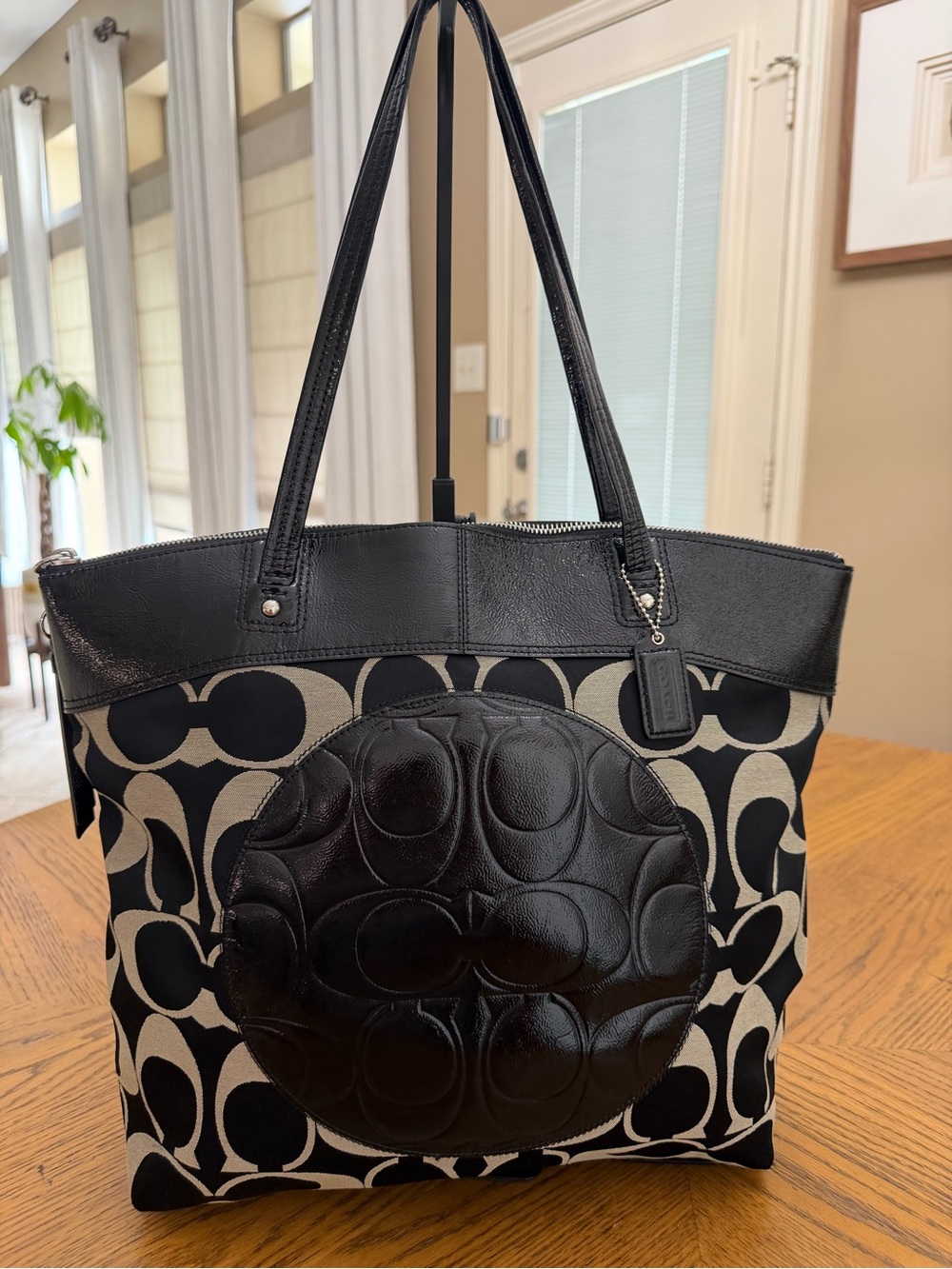 EUC Coach Laura Large Opt Art Tote Black and Cream Y2K